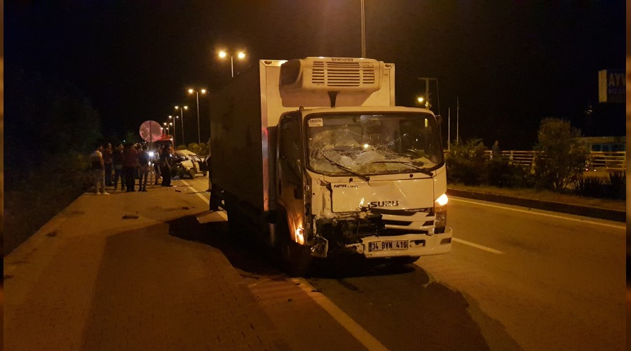 Yakt biten otomobili iten genlere kamyonet arpt: 2 yaral