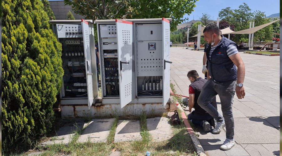 Bir trafoya kedi girme olayı da Karabük'te yaşandı