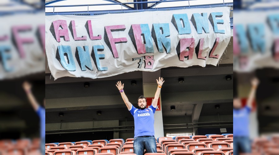 Biriktirdiği gazete küpürlerinden "Karabükspor' belgeseli duygulandırdı
