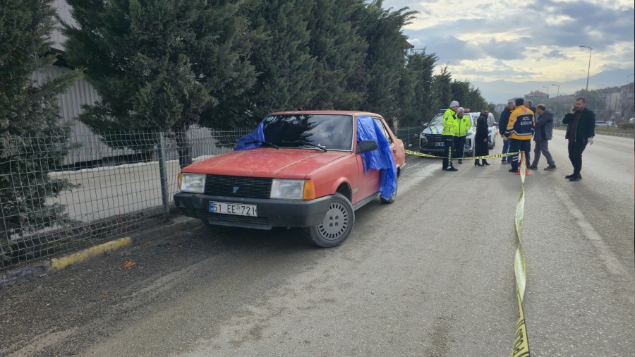 Direksiyon ba��nda fenala�an s�r�c� hayat�n� kaybetti