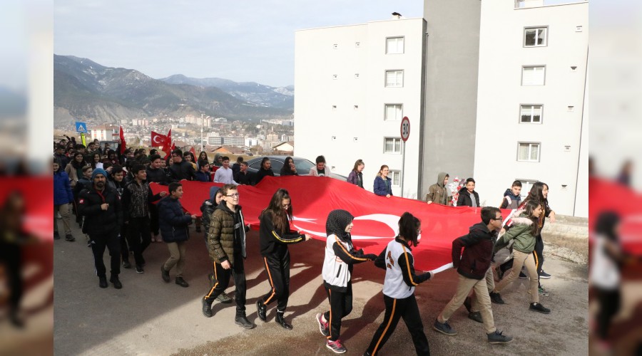 El Bab ehidi ehit oluunun 3. ylnda mezar banda anld