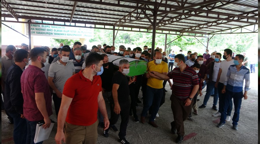 Metan gazından zehirlenen madenci toprağa verildi
