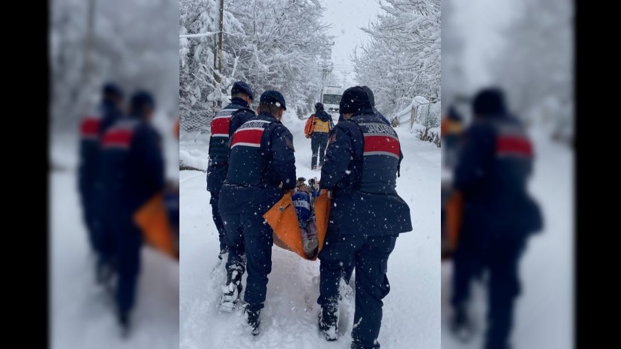 Hasta vatanda�a jandarma ula�t�