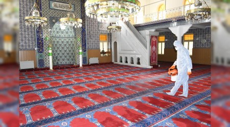 Camilerde cuma namaz ncesi "korona virs" nlemi