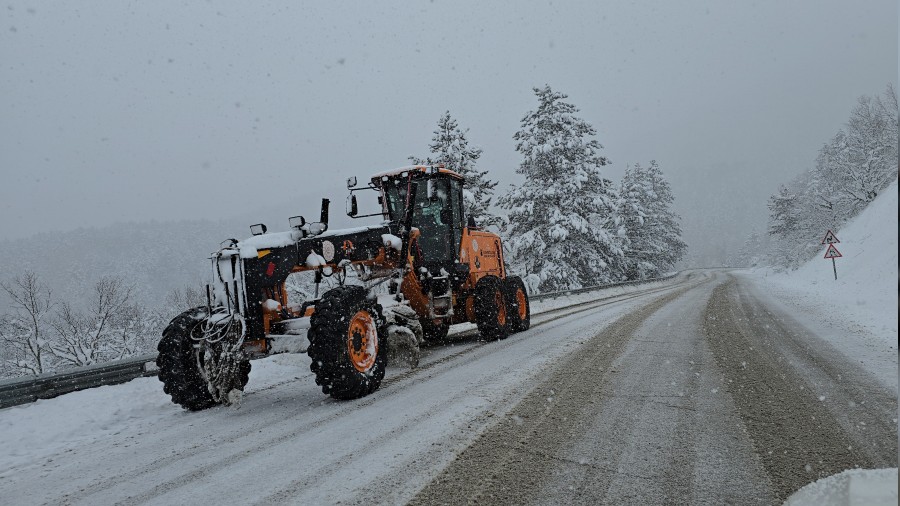 Karabk'te 85 ky yolu ulama kapand