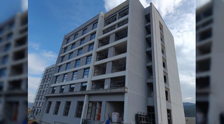 Karab�k'te ��renci yurdu in�aat�nda �al��malar s�r�yor