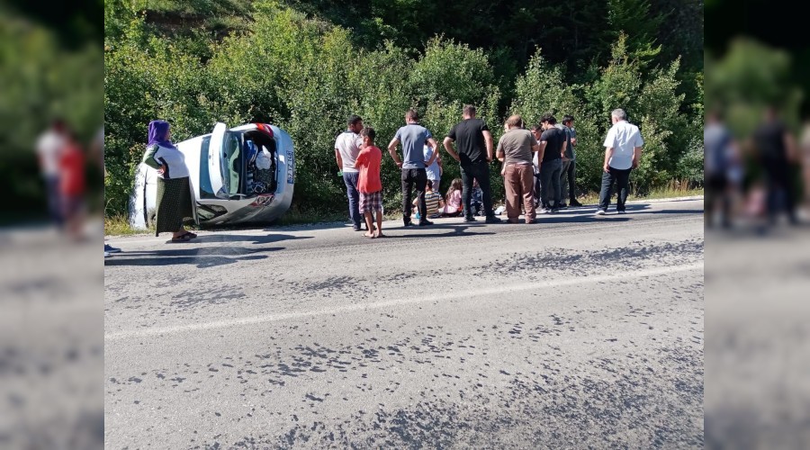 Yoldan karak devrildi ; 4 ocuk 7 yaral