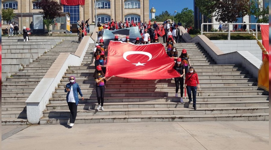 19 Mays Atatrk' Anma Genlik ve Spor Bayram 102. ylnda eitli etkinliklerle kutland