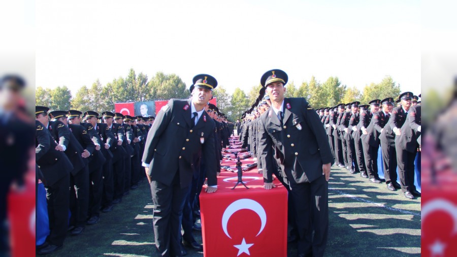 Astsubay adaylar yemin etti