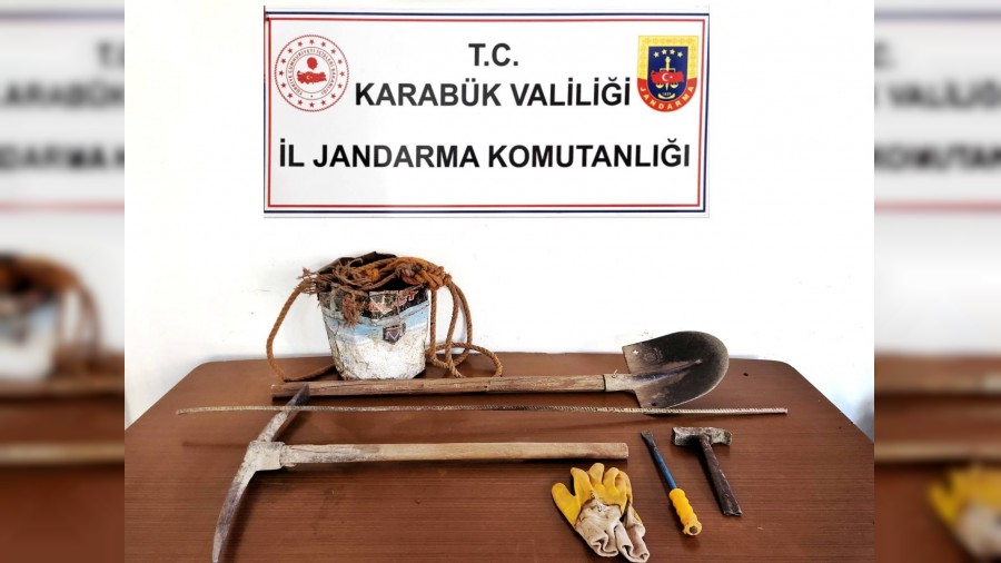 zinsiz kaz yapan 2 kii sust yakaland