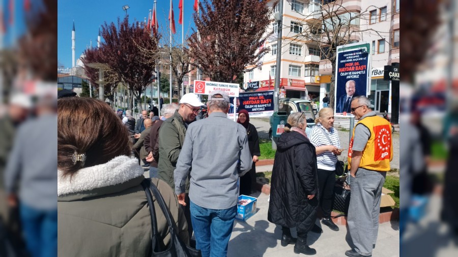 Karabük ve Safranbolu'da Prof. Dr. Haydar Baş anısına helva ikramı