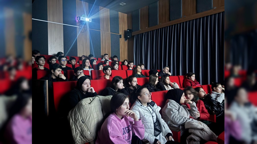Karab�k'te �cretsiz sinema g�nleri ba�lad�