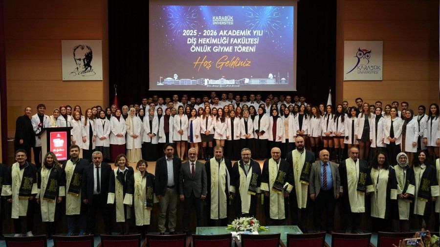 KBܒde di hekimlii rencileri beyaz nlklerini giydi