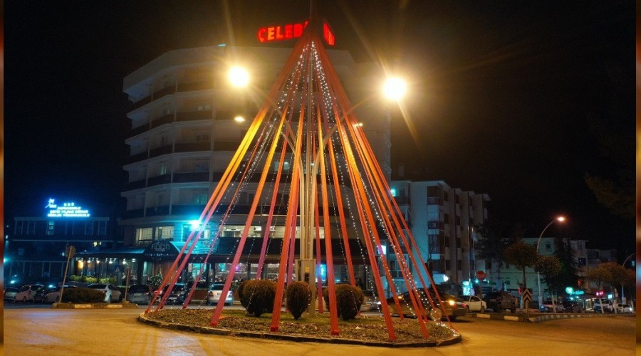 Safranbolu'da yeni yıl süslemeleri drone ile görüntülendi