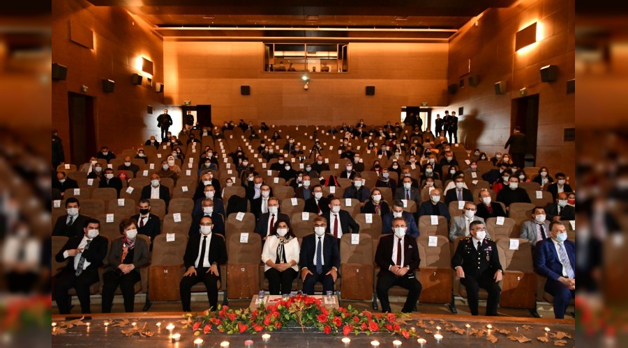“Bayrak ve Vatan” oratoryosu katılımcıları duygulandırdı