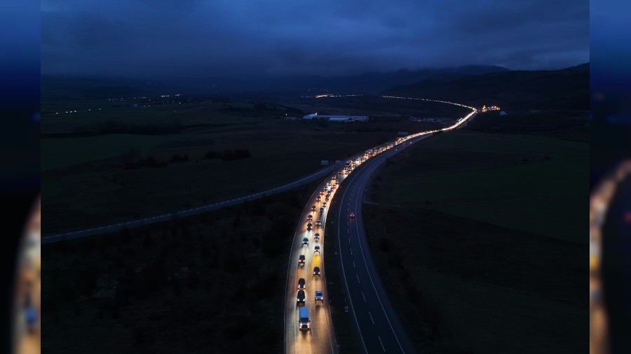 Bayram d�n��� �ilesi 30 km yi buldu