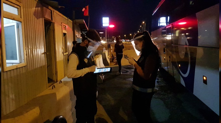 Karantinadan kaan 2 kii yakalanarak yurtlara yerletirildi