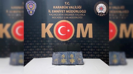 Tarihi el yazmas Tevrat' satmaya alan 3 kii yakaland
