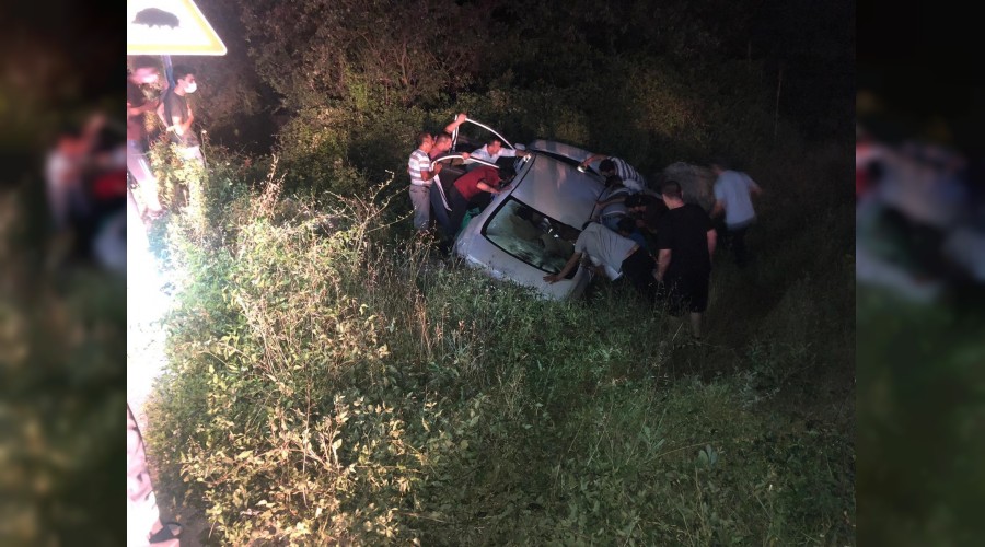 Tra arpan otomobil yoldan kt : 1i ar 2 yaral