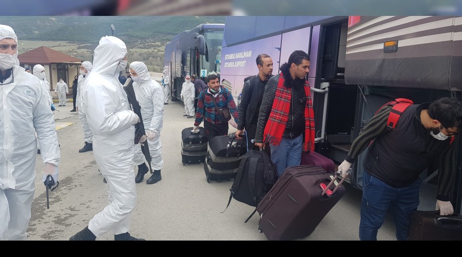 Cezayirliler ülkelerine gönderilmeye başlandı