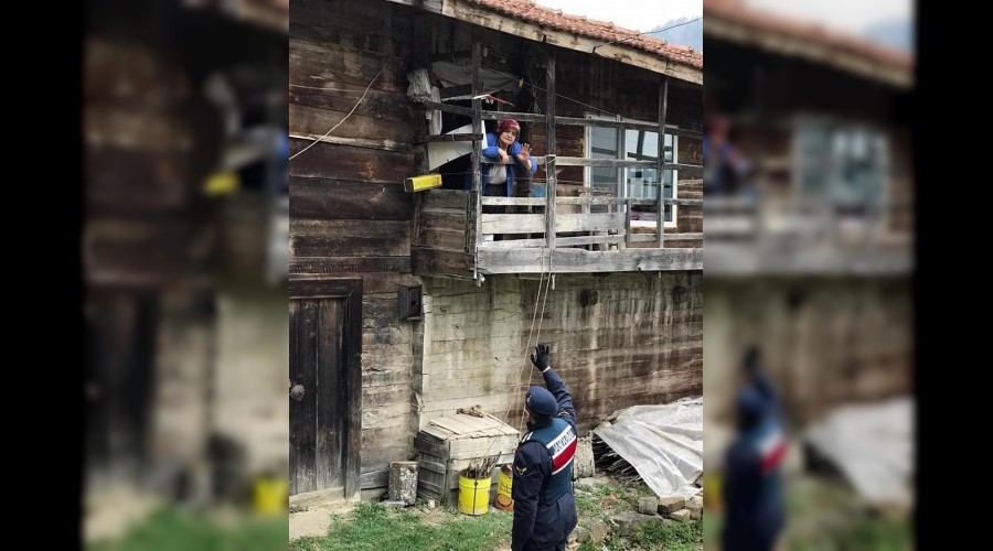 Jandarma'nın yardımı ile çocukları ile görüştüler