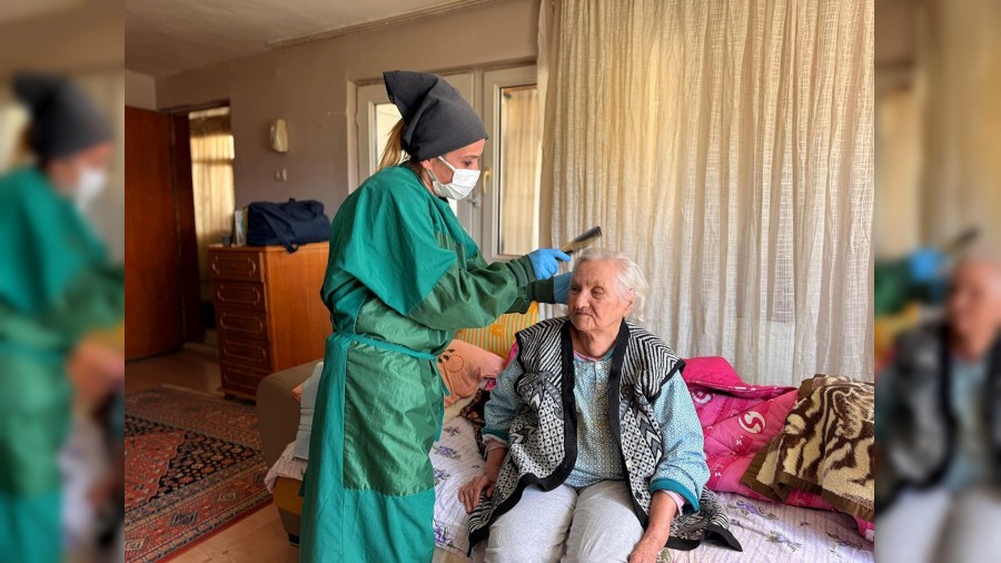 Karab�k'te evde ki�isel bak�m hizmetleri aral�ks�z devam ediyor