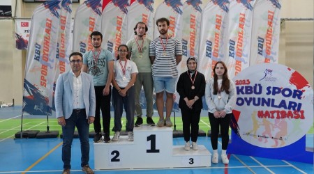 KB'deki spor oyunlarnda dereceye girenlere dlleri verildi