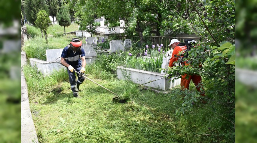 Mezarlklarda bayram ziyaretleri hazrlklar 