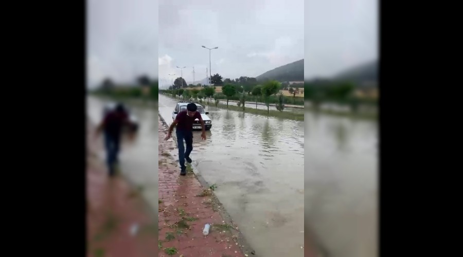 Ovacık’ta sağanak yağış etkili oldu