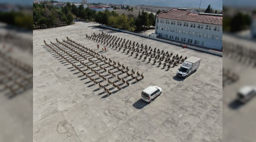 606 Mehmetçik kan verdi