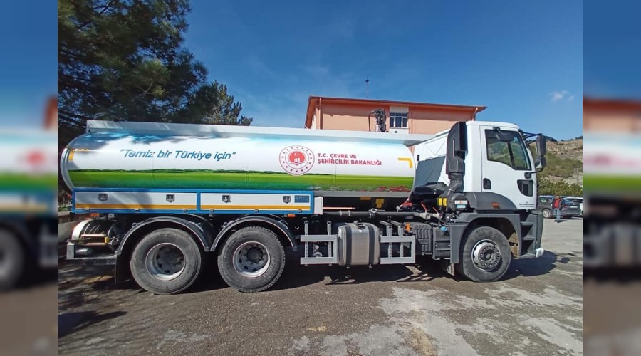 evre ve ehircilik Bakanlndan 13 tonluk su tankeri hibe edildi