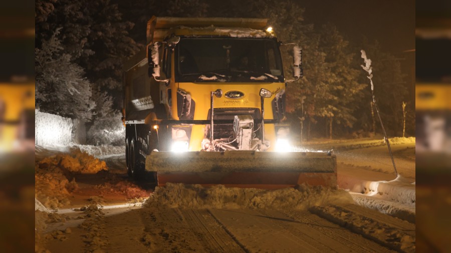 Karab�k�te 112 k�y yolu ula��ma kapand�