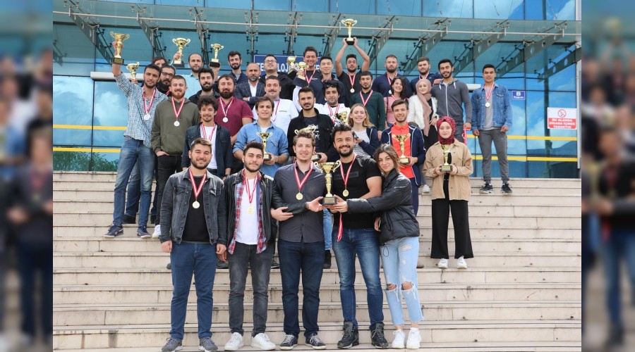 KBÜ’de şampiyonlar kupalarını aldı