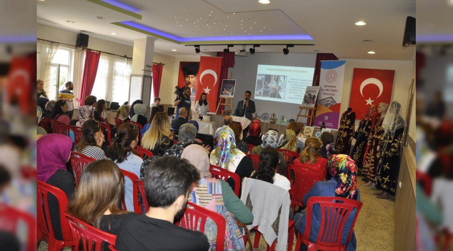 Safranbolu'da ustalar kursiyerlerle bulutu 