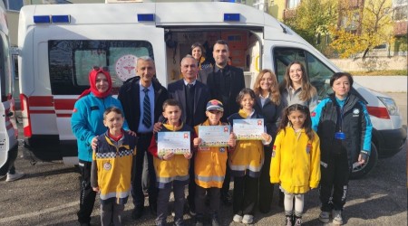 Karabkte "Salkl ocuk, Salkl Gelecek" program sryor