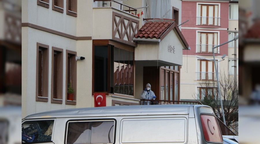Korona virüs çıkan site karantinaya alındı