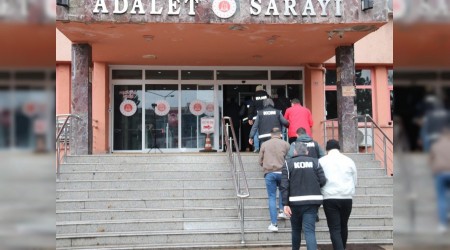 Karab�k'te 12 milyon liral�k doland�r�c�l�k operasyonunda 7 tutuklama