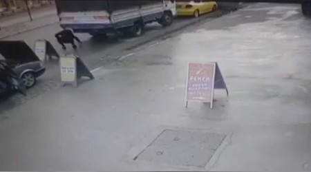 Yola den paralar toplayp gitti
