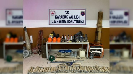 Kaak kaz yapan 6 kii sust yakaland