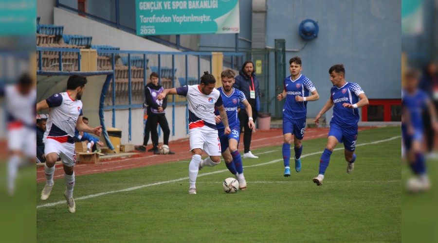 Kardemir Karab�kspor: 0 - K�r�kkale B�y�k Anadoluspor: 5