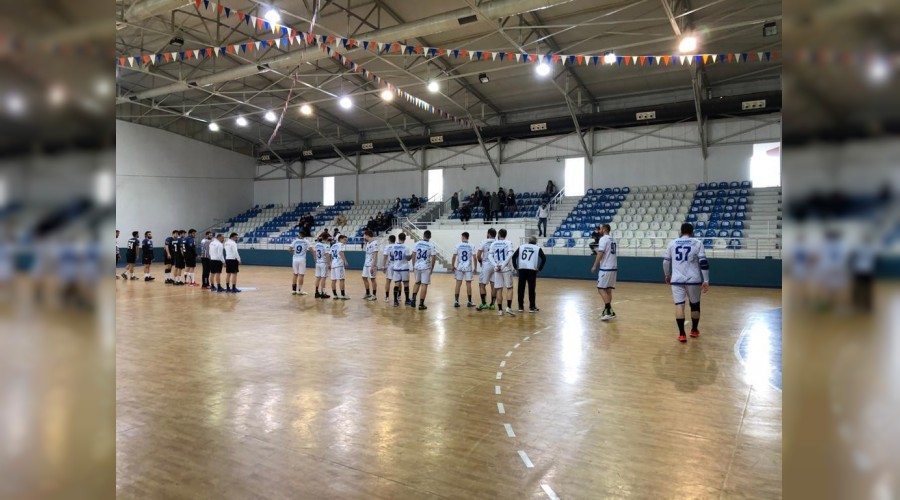 Karabk Yeniehir GSK, Mersin'den galibiyetle dnyor
